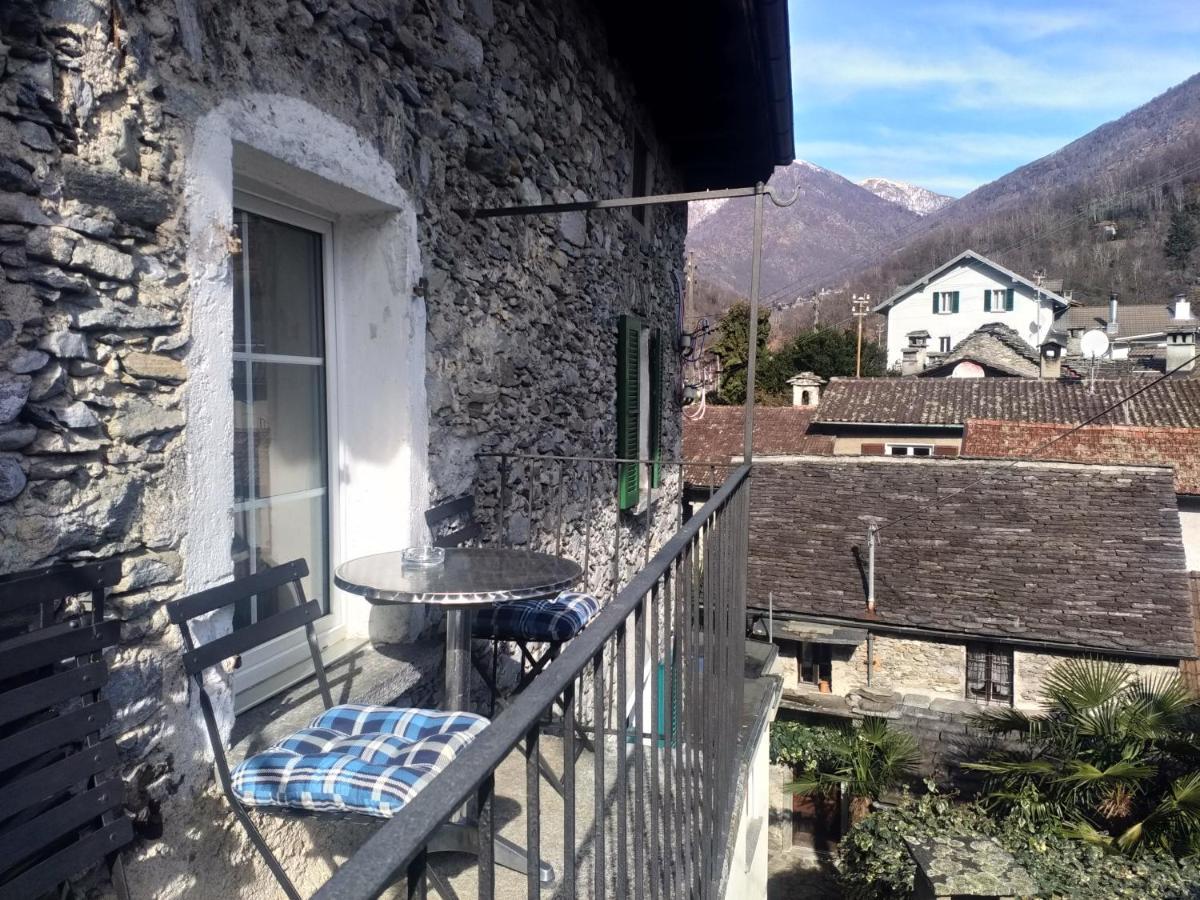 Appartement "Casa Luigi" Intragna Eksteriør bilde