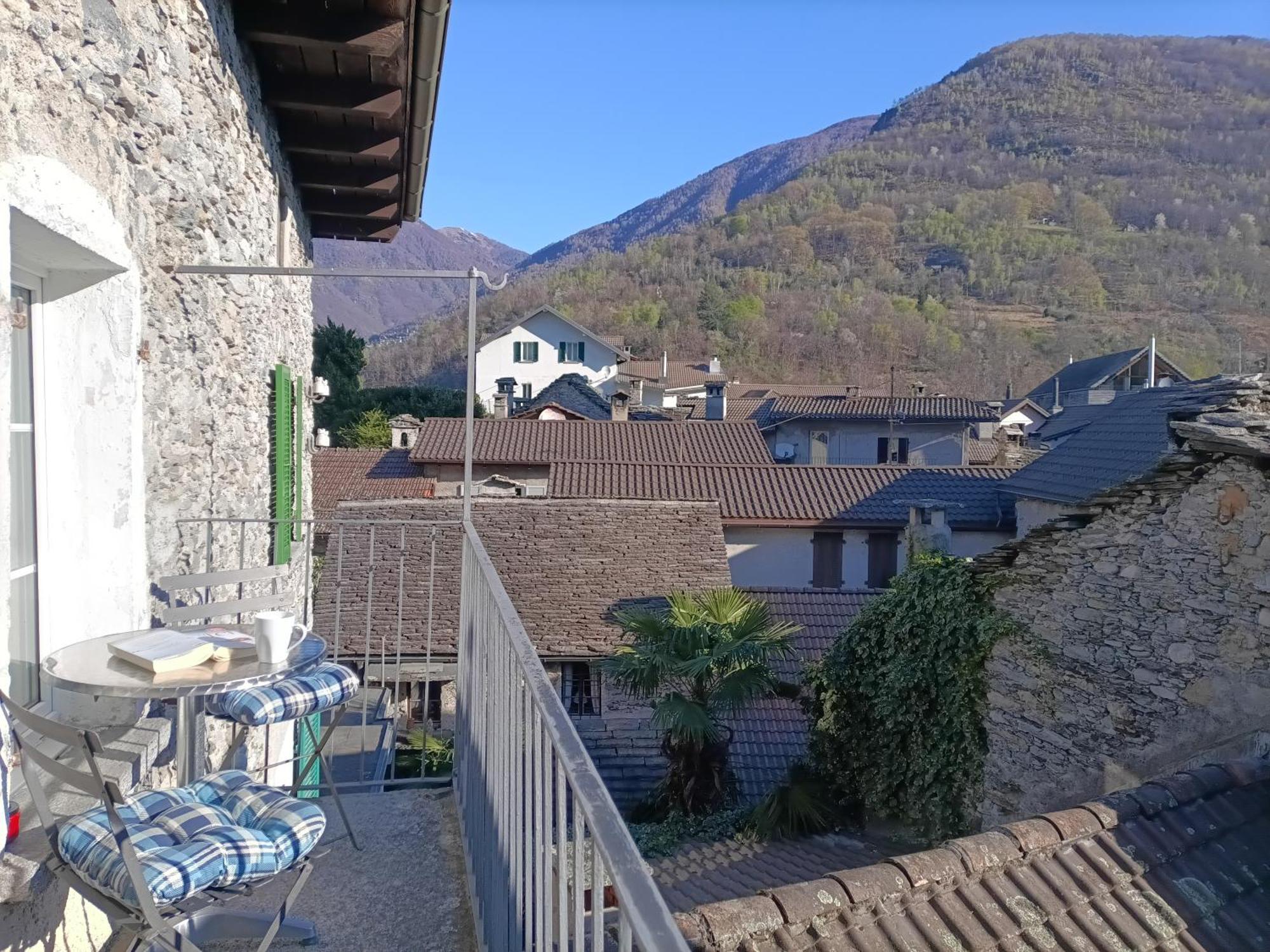 Appartement "Casa Luigi" Intragna Eksteriør bilde